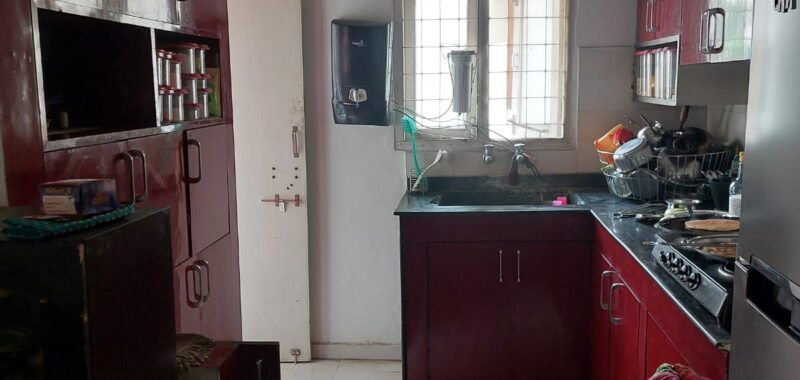 2 BHK Flat For sale in Karkhana 1050 sq ft